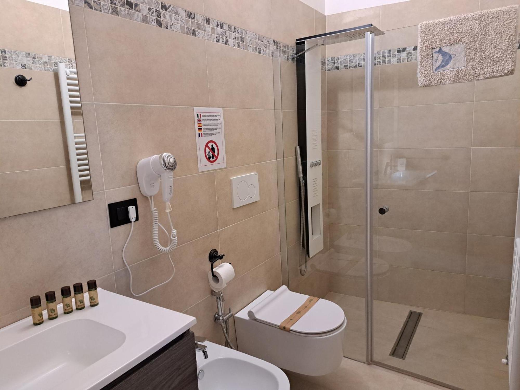 Palazzo Castellano Bed and Breakfast Lecce Buitenkant foto