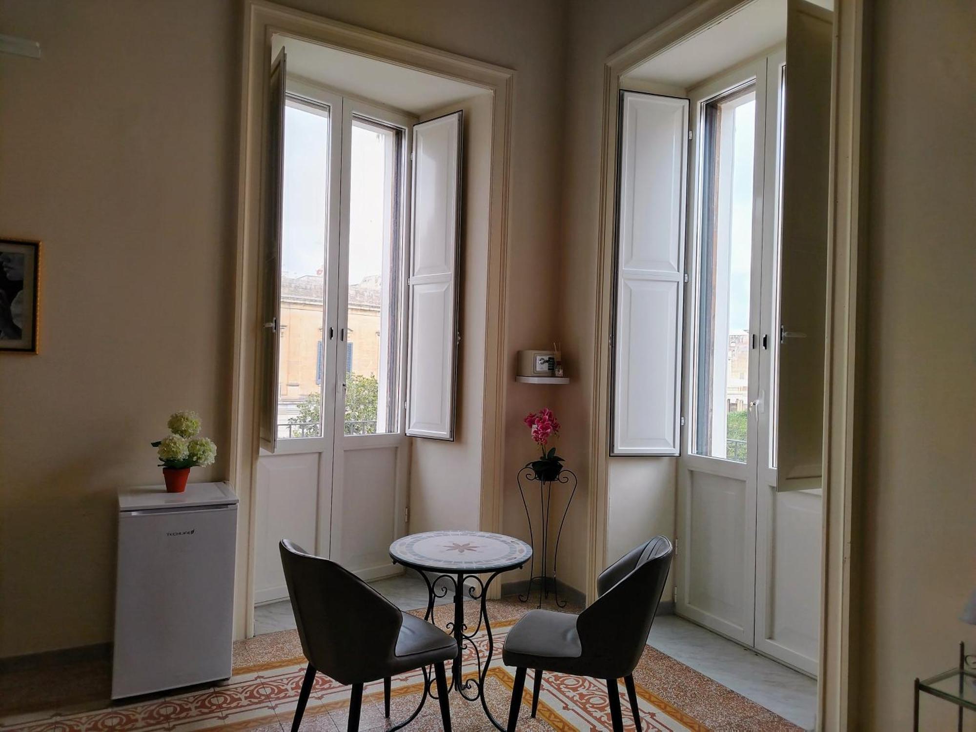 Palazzo Castellano Bed and Breakfast Lecce Buitenkant foto