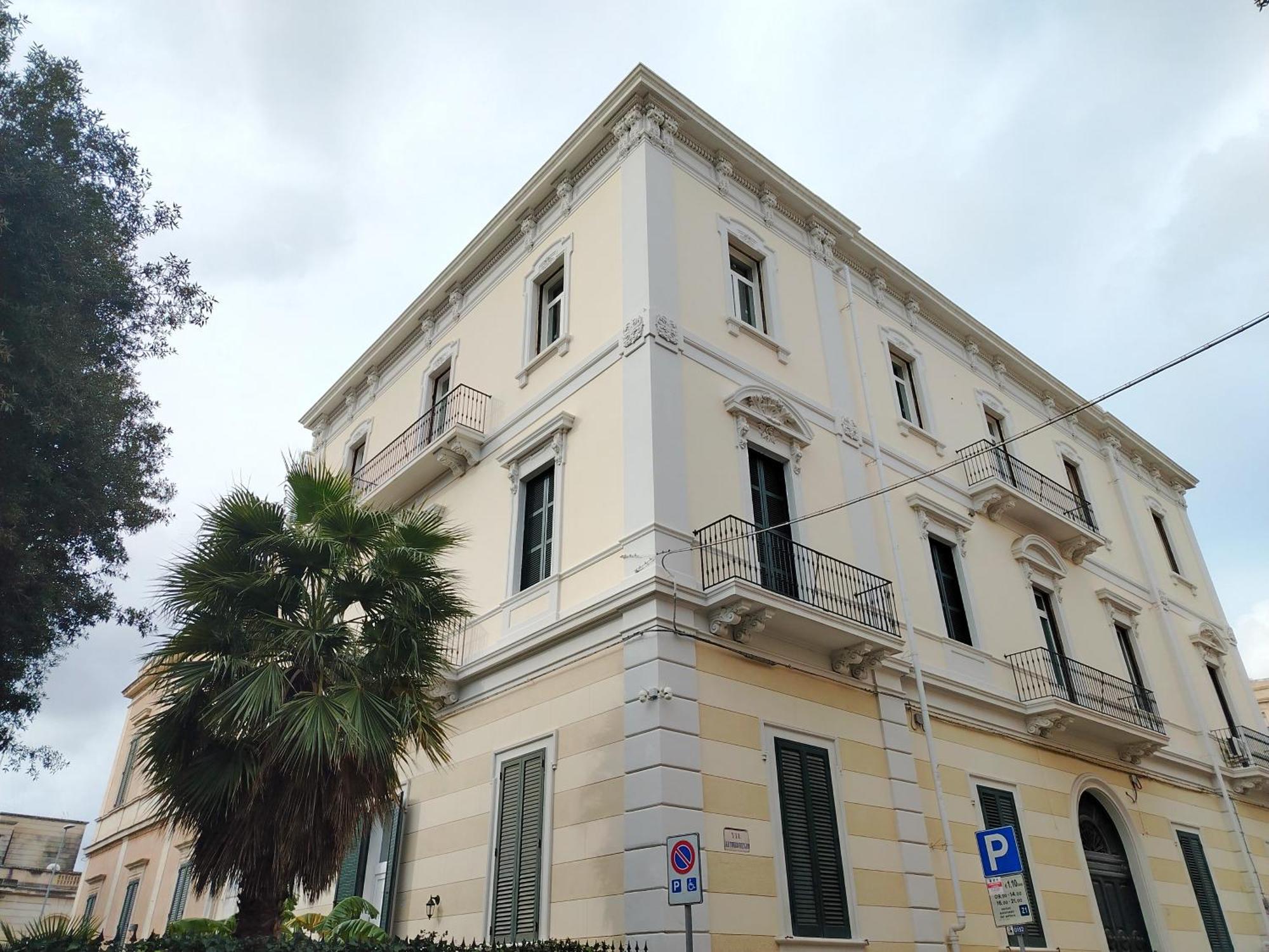 Palazzo Castellano Bed and Breakfast Lecce Buitenkant foto